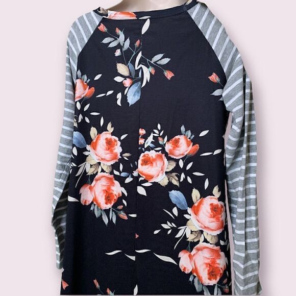 Boutique size large black  floral dress - Picture 2 of 4